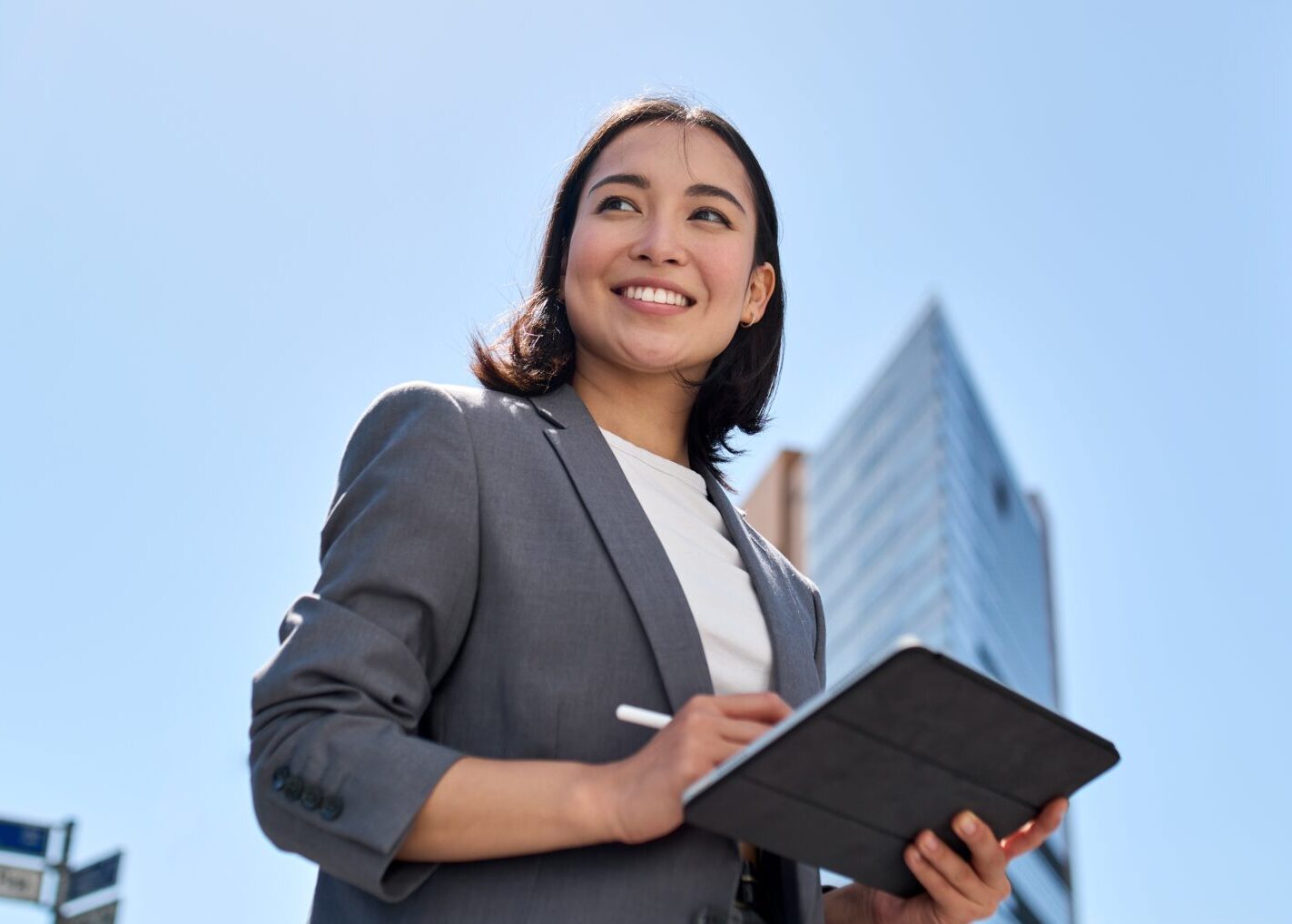 Smiling,Young,Asian,Business,Woman,Leader,Entrepreneur,,Professional,Manager,Holding